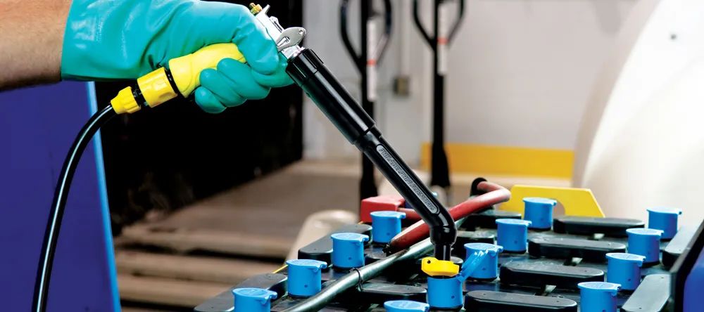 Auto add water to forklift battery