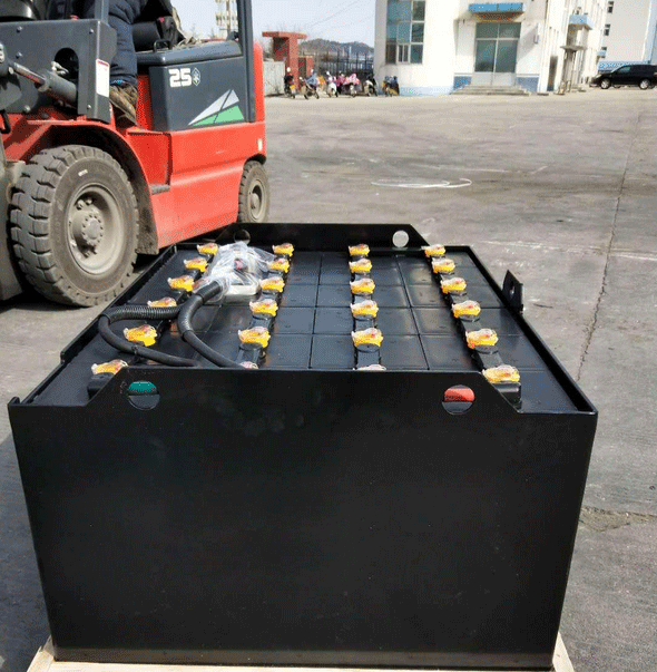 electric forklift battery last